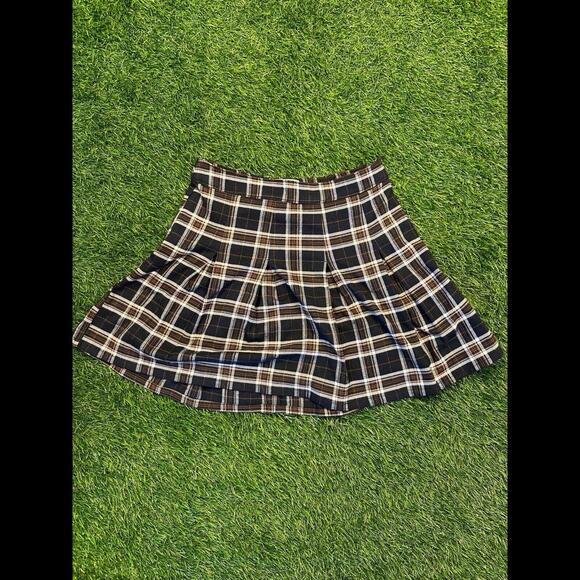 Dresses & Skirts - Hollister Ultra High Rise Plaid Schoolgirl Skirt. Size M NWT. Preppy. Y2K